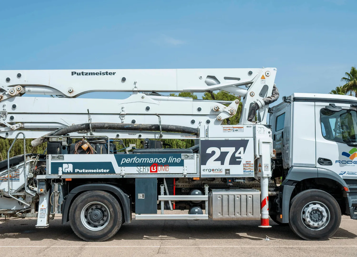 AUTOBOMBA DE HORMIGÓN